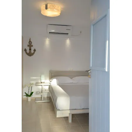 Seascape Mandrakia Apartment Exterior photo